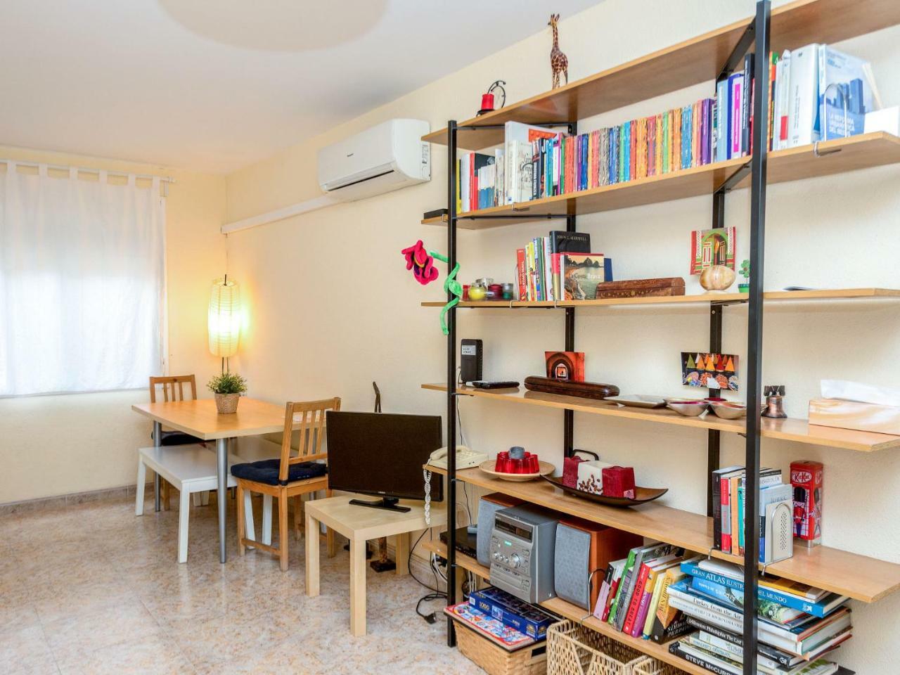 Apartment Camp Nou- Travessera De Les Corts By Interhome Barcelona Bagian luar foto