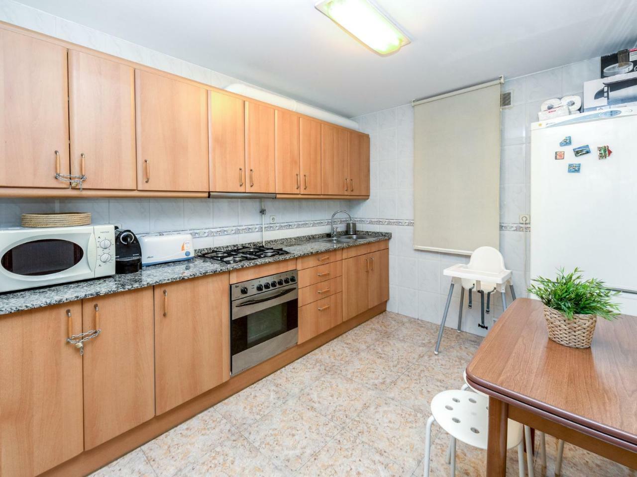 Apartment Camp Nou- Travessera De Les Corts By Interhome Barcelona Bagian luar foto